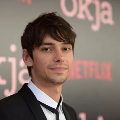Devon Bostick Net Worth